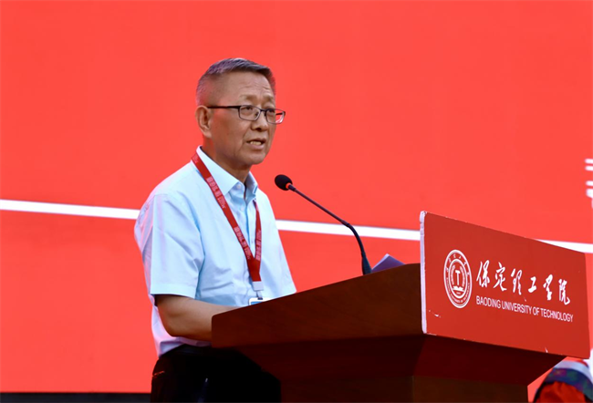 执青春之笔书华章 携母校之盼赴远方——威廉体育williamhill2025届毕业典礼圆满落幕