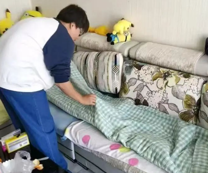 孝老爱亲传佳话,弘扬美德树新风——感恩教育