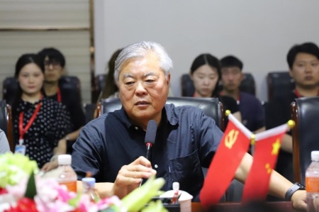 艺术学院举办专家座谈会 聚焦学院建设 共绘发展蓝图