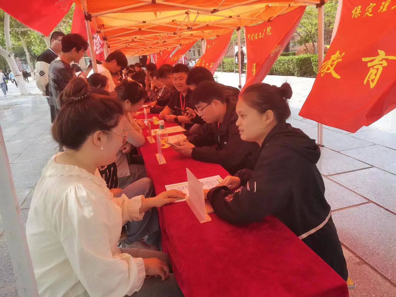 就业指导零距离，职场未来更可期