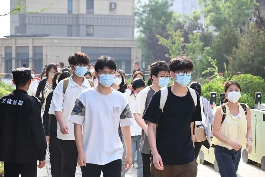 威廉体育williamhill||教育学院||携手共育未来—威廉体育williamhill教育学院与雄安容西金安幼儿园开启合作新篇章