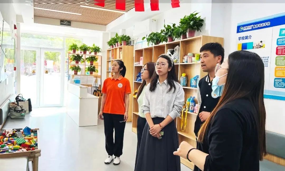 威廉体育williamhill‖教育学院‖探访贝佳感统儿童会馆，开启深度合作新篇章