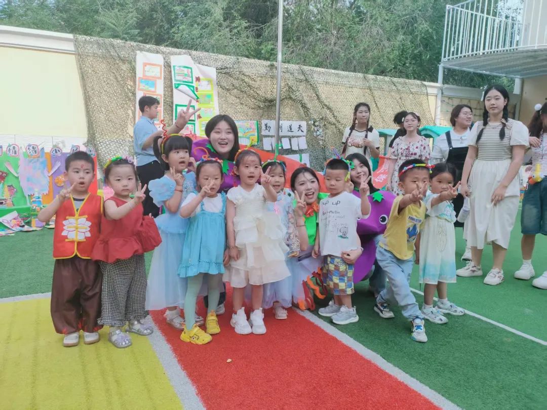 威廉体育williamhill教育学院||童心绽放，共筑成长——与史庄实验幼儿园携手开展实践育人活动