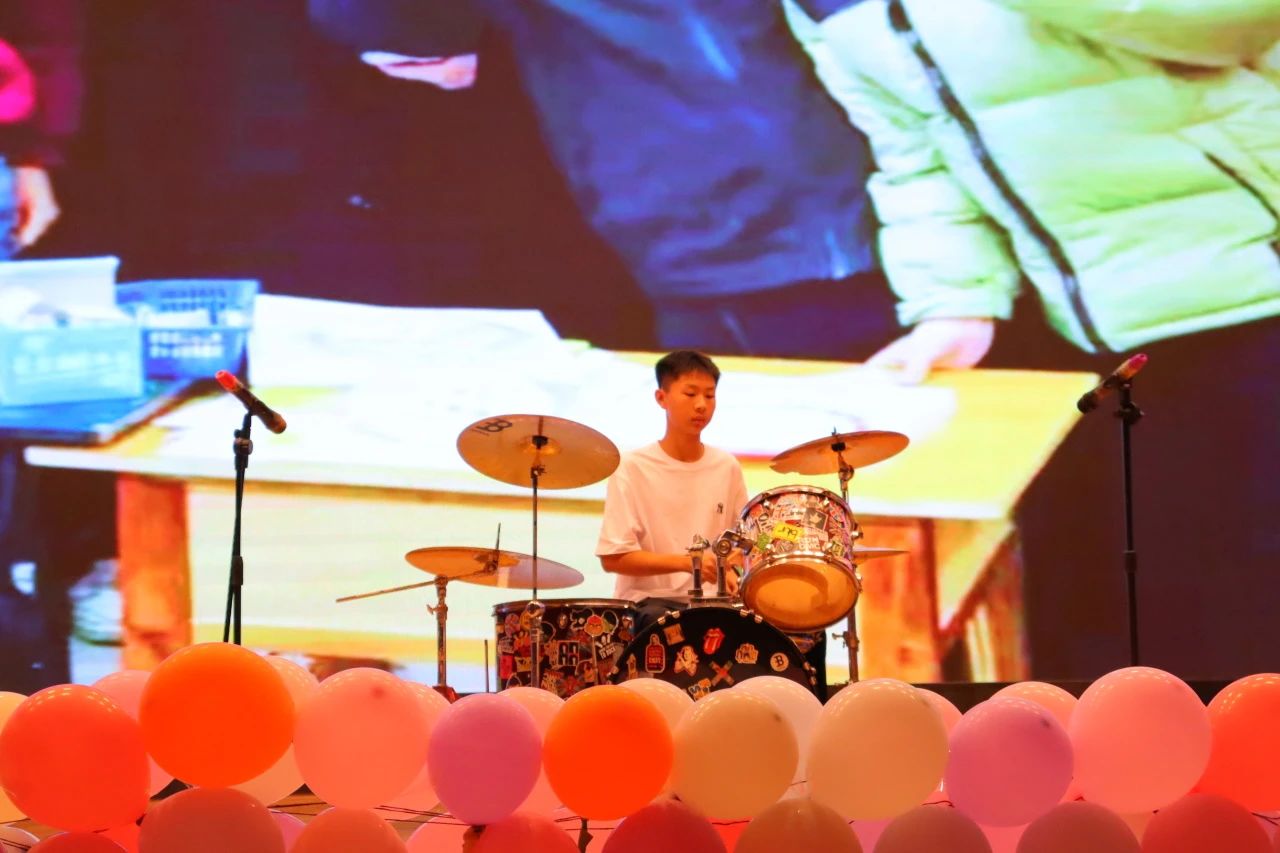 威廉体育williamhill‖教育学院‖教育学院2025届“墨韵育桃李 师心照远方”毕业典礼暨毕业晚会