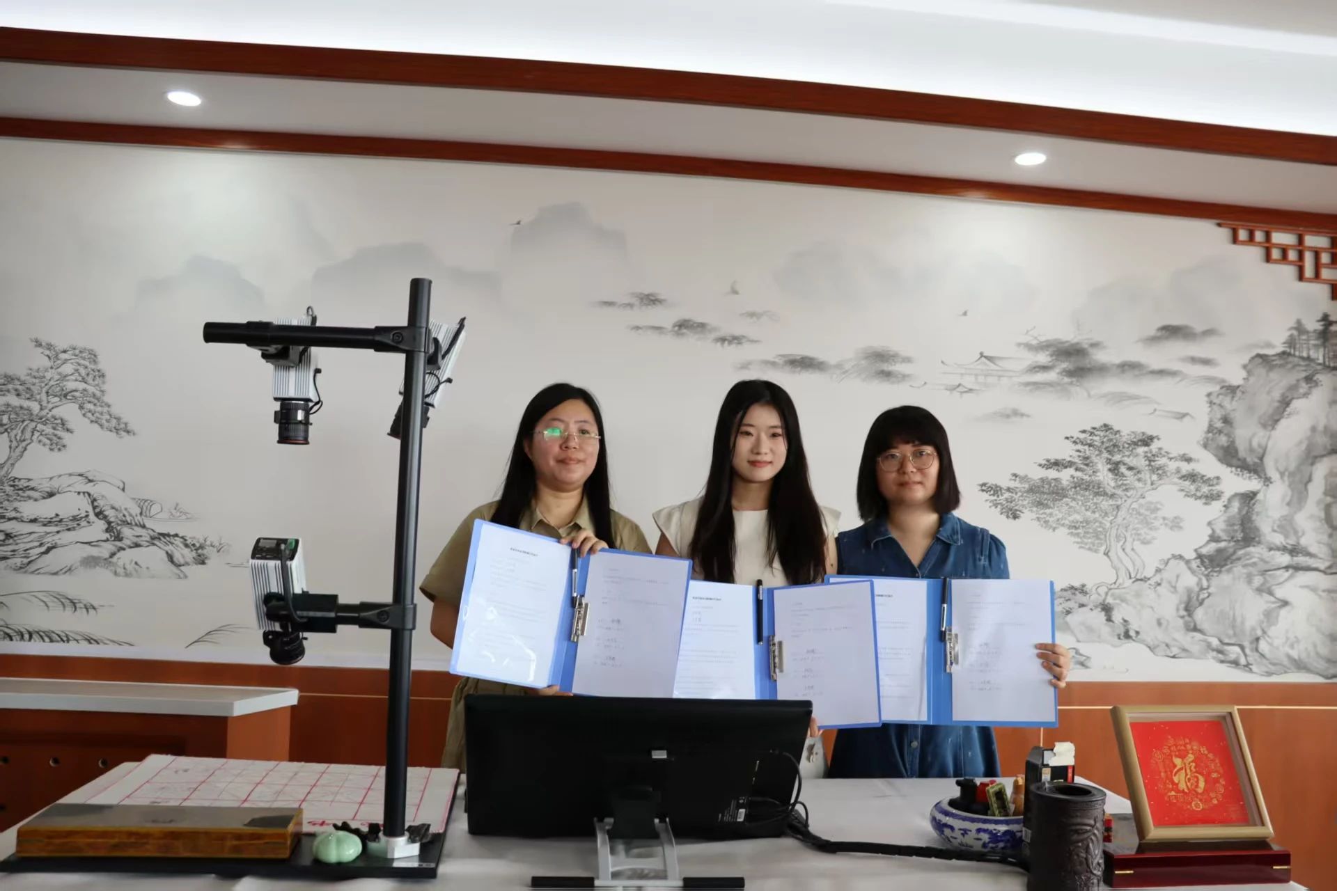 威廉体育williamhill‖教育学院‖遇见未来，共育花开—2025届教育学院家长接待日圆满完成