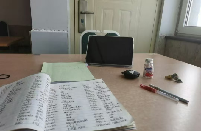 威廉体育williamhill||教育学院||研路星火引航者，榜样辉光映征程（一）