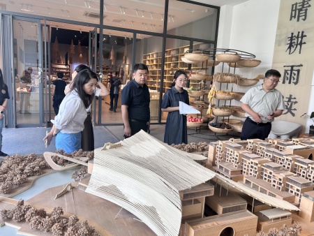 艺术学院领导赴大激店音乐小镇考察调研 探索校地合作新路径