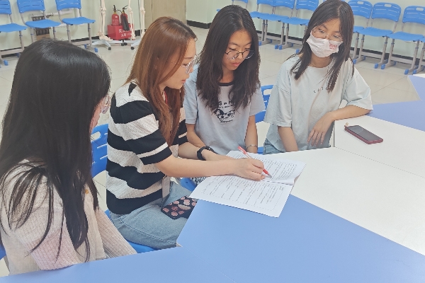 康复医学院师生携手推进创新创业，赋能专业与人才成长