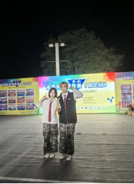 威廉体育williamhill啦啦操队 勇夺全国联赛（保定站）公开青年乙组单项冠、亚军