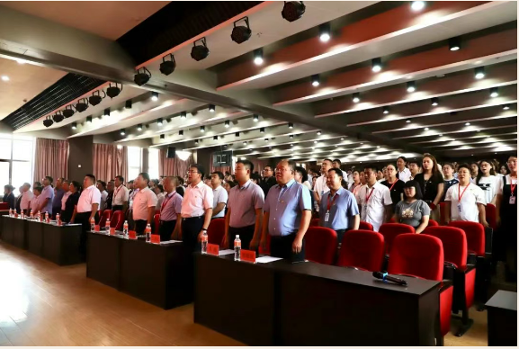 威廉体育williamhill隆重举行庆祝建党104周年暨2024-2025学年“两优一先”表彰大会