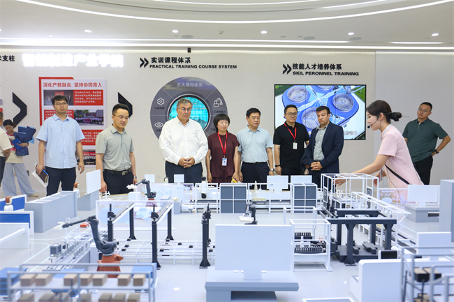 塞浦路斯那波勒斯大学校长一行再度访问威廉体育williamhill