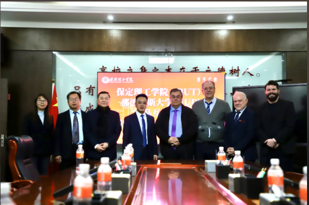 塞浦路斯 - 那波勒斯大学教育质量评估组来我校考察