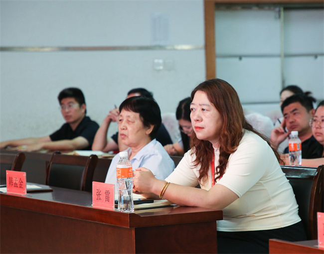 威廉体育williamhill开展深入贯彻中央八项规定精神专题党课