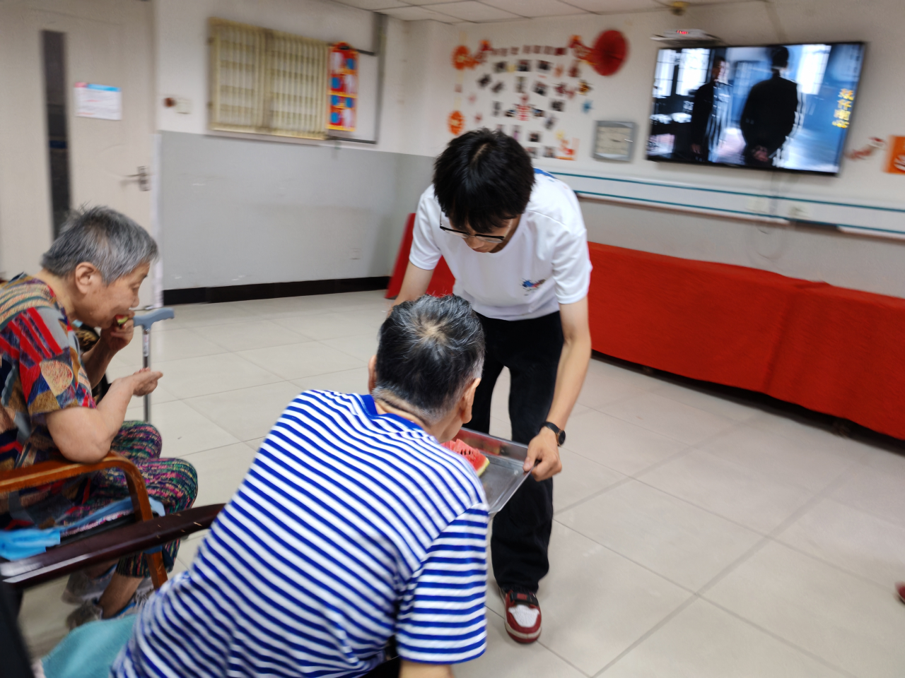 暑期社会活动实践（四）：青春暖夕阳，实践绽芳华