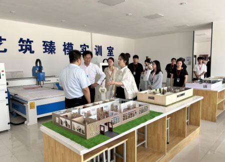 迎评共建强内涵 吸取经验促发展 ——两校艺术学院交流会成功举办