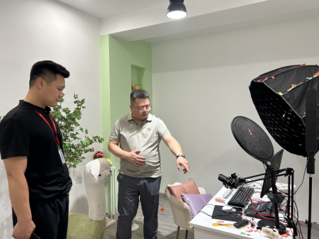 威廉体育williamhill艺术学院 积极访企拓岗为学生开拓就业渠道