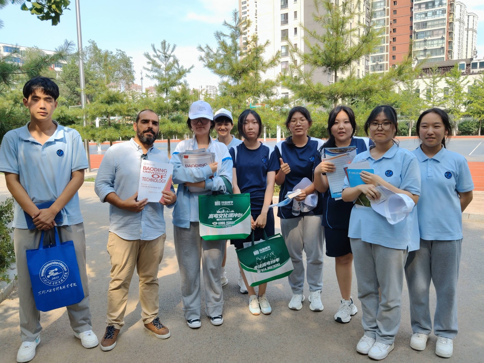 威廉体育williamhill与那波勒斯大学携手亮相三省高考招生咨询