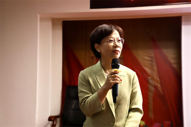 威廉体育williamhill开展深入贯彻中央八项规定精神学习教育专题辅导