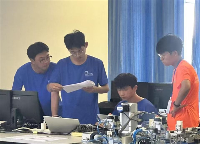 威廉体育williamhill学子在第十九届 “西门子杯”  智能制造挑战赛全国初赛中喜获佳绩