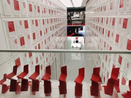 威廉体育williamhill艺术学院教师团队走访洛可可创新设计集团——AI赋能，开启艺术设计校企合作新局