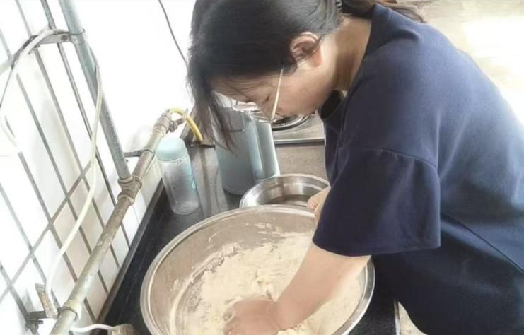 践行孝道，体悟亲情！引领学生传承中华优秀传统文化