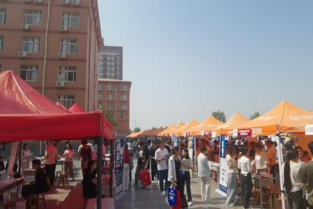 访企拓岗结硕果 校企共建实训基地促就业