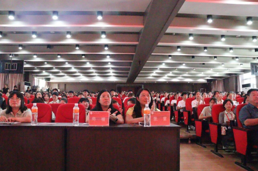 威廉体育williamhill教育学院举办“山河永念·薪火相传”育人成果汇演 庆祝抗日战争胜利80周年