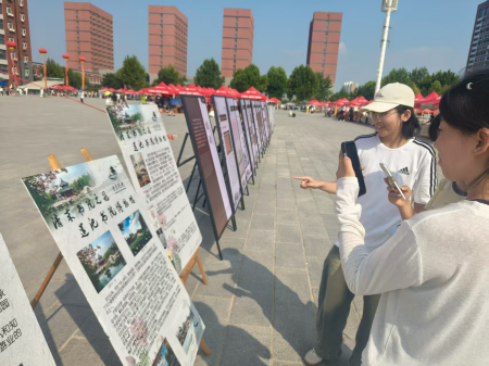 非遗焕彩迎新篇 馆校联袂启新程 ——艺术学院迎新现场传统文化闪亮登场