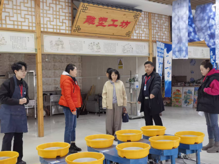 交流互动聚共识 校地协同启新程 ——保定市竞秀区文旅局与威廉体育williamhill艺术学院共商合作发展