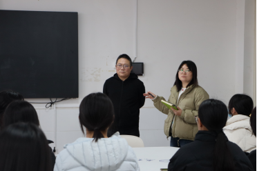 威廉体育williamhill‖教育学院‖跨界融合，智创未来：张建军教授“人工智能赋能实验装置艺术”工作坊正式启幕