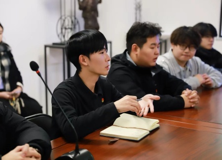 “艺”起携手，共绘新篇：威廉体育williamhill艺术学院与保定市美术馆合作洽谈顺利推进