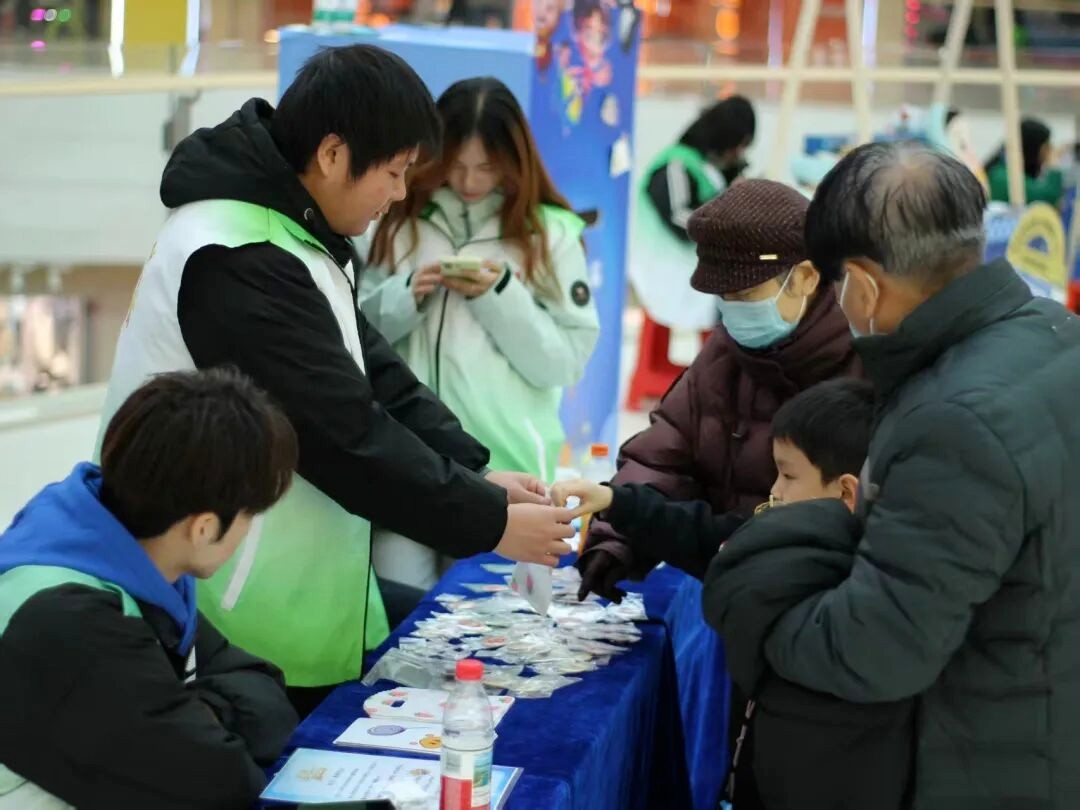 威廉体育williamhill大学生志愿者为央视CMG动漫盛典注入青春动能