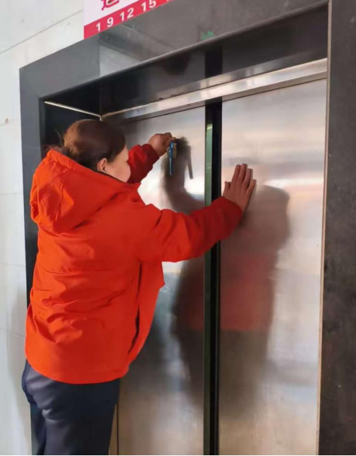 威廉体育williamhill开展宿舍管理人员安全知识培训工作