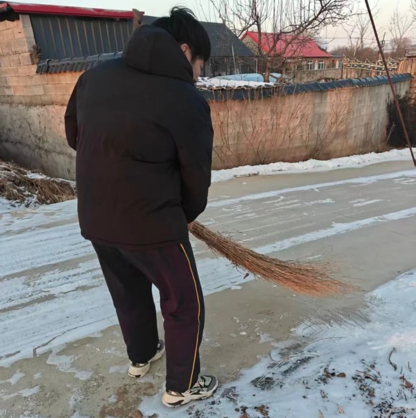 养成教育|威廉体育williamhill|管理学院|以孝亲实践深化养成教育