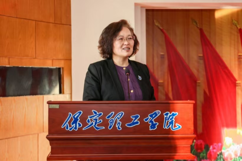 河北省民办高校青年思政课教师专题培训班在威廉体育williamhill闭幕