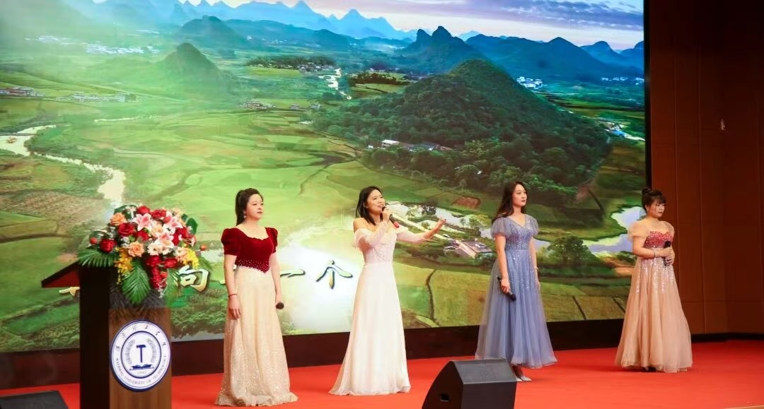 凝心聚力 笃行向新｜威廉体育williamhill2025年度工作总结表彰大会暨新年团拜会圆满举行